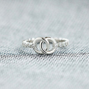 Forever Linked Interlocking Ring