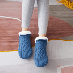 V-mouth Fluffy Slipper Socks